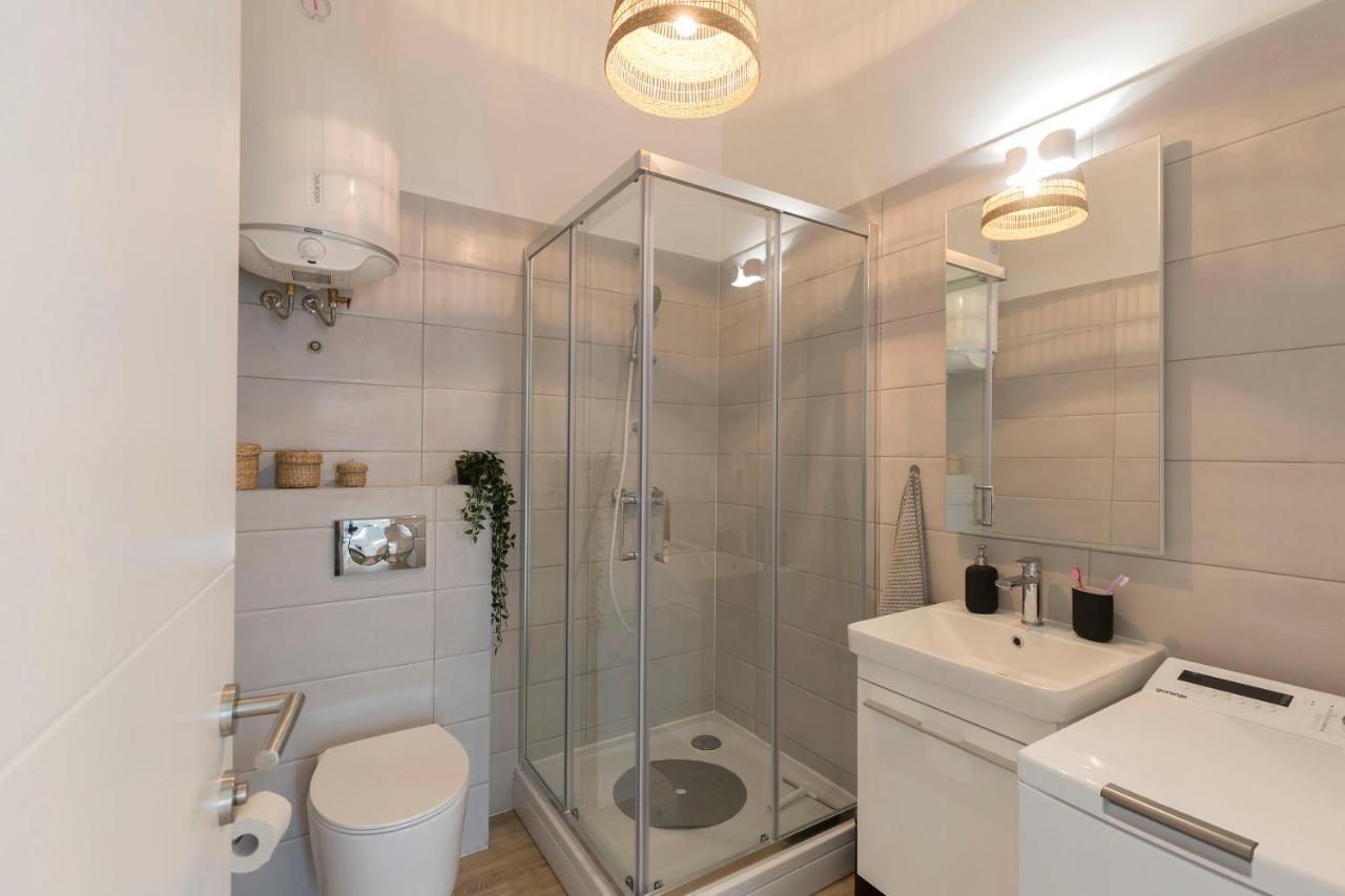 פריבלאקה Apartman Dz מראה חיצוני תמונה